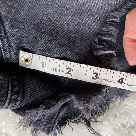 Garage Denim Button Fly Black Distressed Vintage Frayed Hem Shorts Junior Sz 1 - Picture 9 of 10